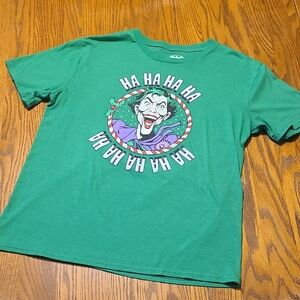 Green Joker Batman Holiday Graphic Tee - Men's Medium